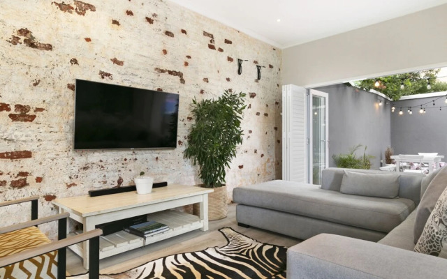 The Gordon Townhouse