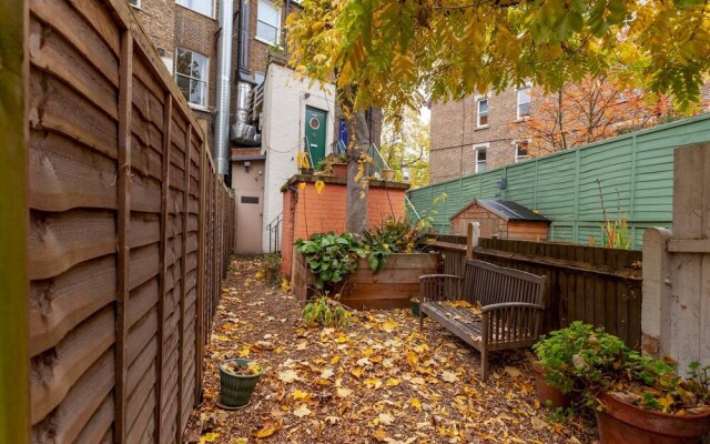 Light And Comfortable Hammersmith Home Ssq