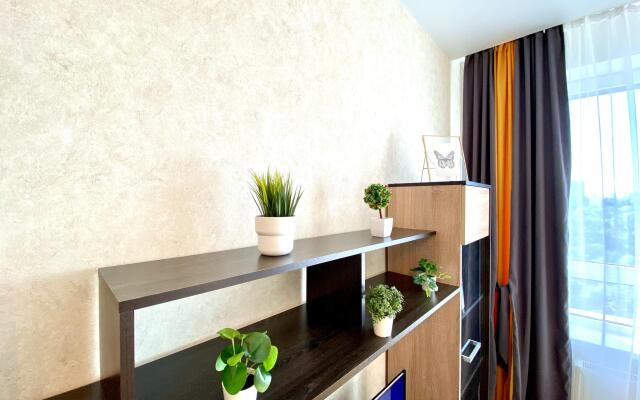 4 Сезона на улице Рудольфа Нуреева 10