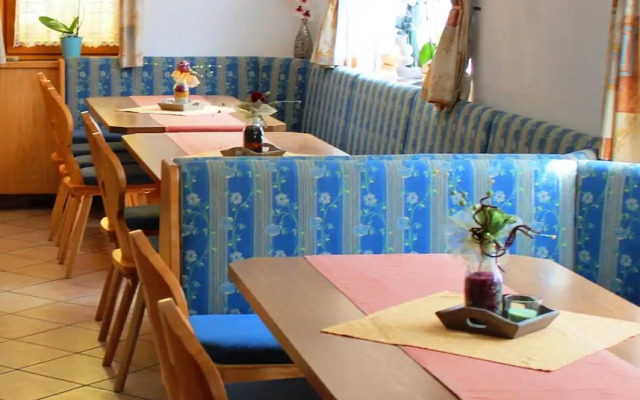 Hotel Pension Almrose