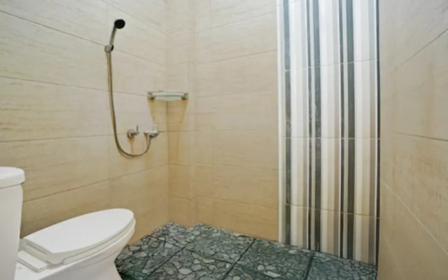 Hotel O Surabaya near Pelangi Park formerly D'best Kutisari