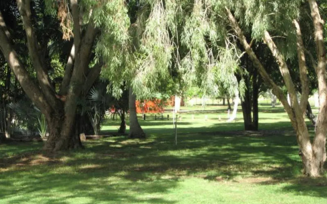 Territory Manor Motel & Caravan Park