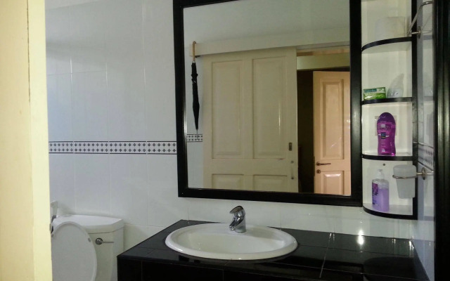KrishAngel Beach Apartment