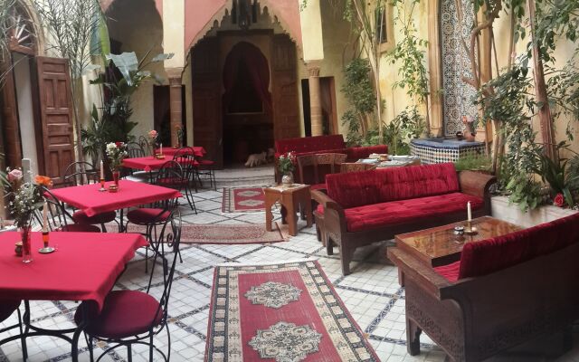 Riad Marlinea