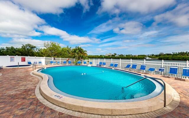 Bayshore Yacht & Tennis Club 616