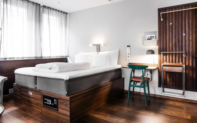 Best Western and hotel