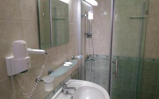 Hotel Briz