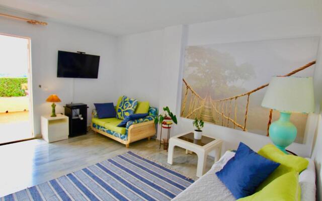 Polarsol 3 Townhouse in Club la Costa by Rafleys