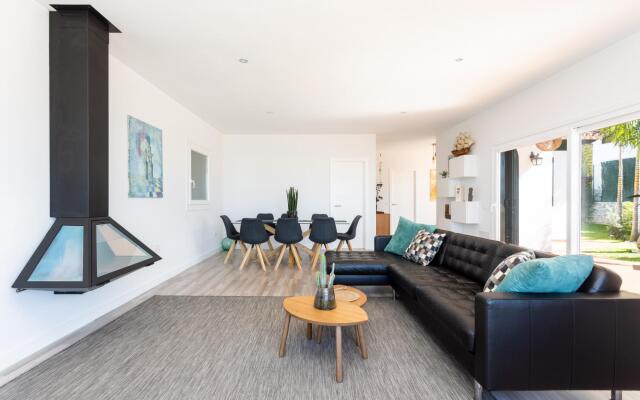 Home2Book Design Asian Sabina, Heated Pool & View