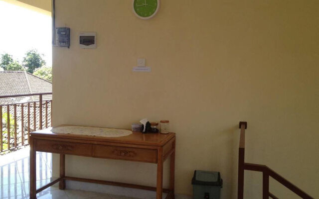 Sari Buana Bed & Breakfast