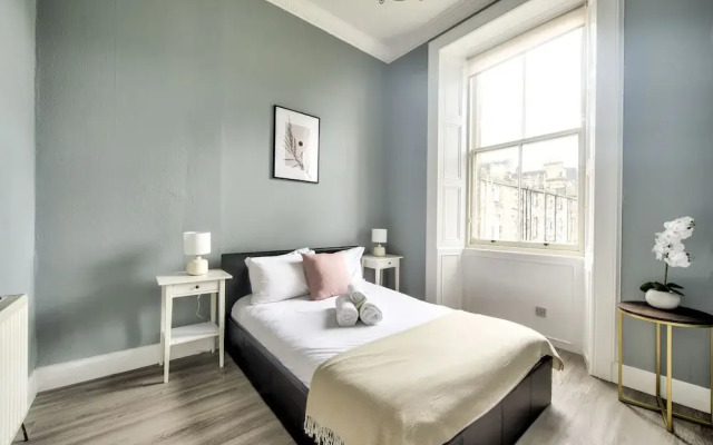 Manor Place Apartment