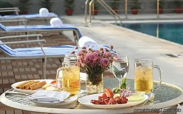 Goroomgo Amit Guest House Tagore Park