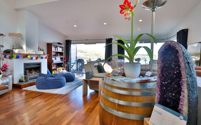 Amazing Queenstown Luxury Apartment