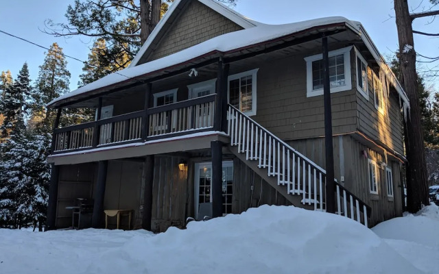 Antlers Inn