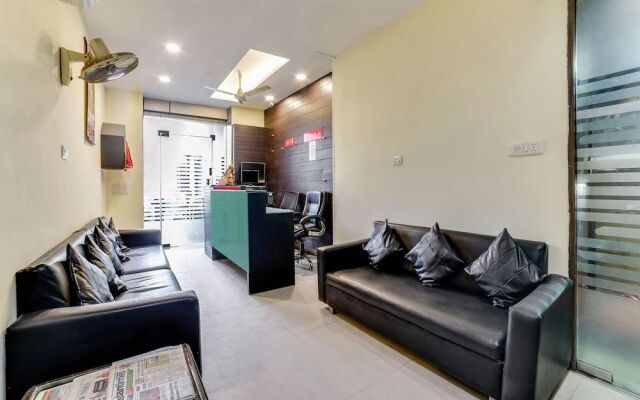 OYO Flagship 26585 Bhera Enclave Paschim Vihar