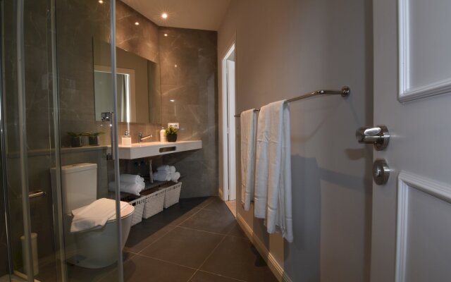 Liceu in Barcelona with 2 bedrooms and 1 bathrooms