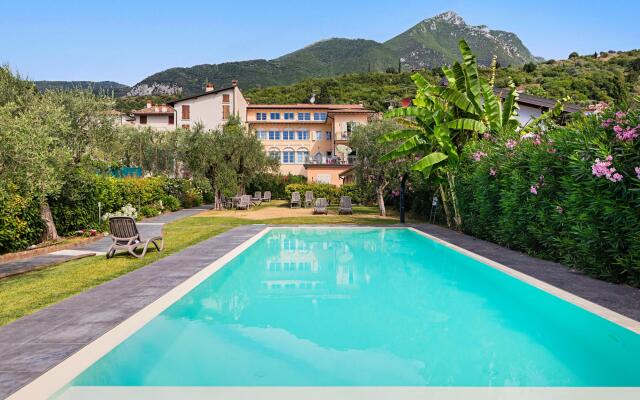 Corte Benaco by Wonderful Italy - Valtenesi