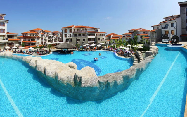 The Vineyards Resort