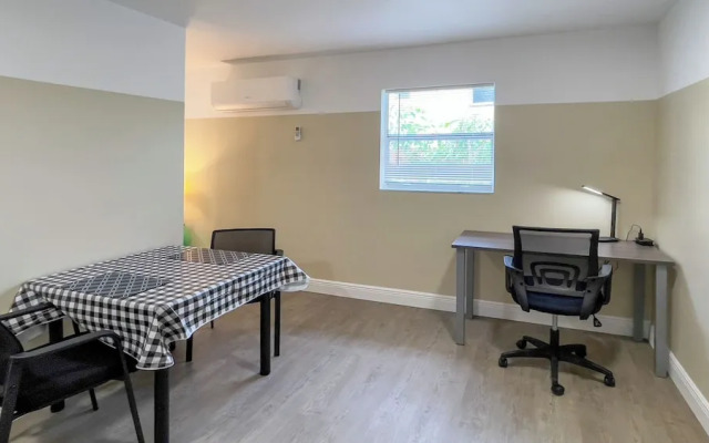 TriLuxe Inn & Studios