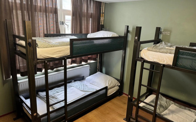 Amsterdam Hostel Uptown