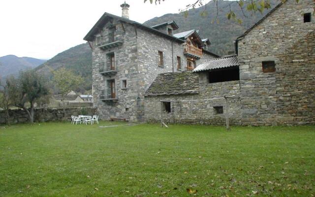 Apartamentos Casa Buisan