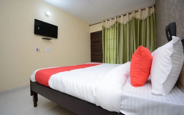 OYO 37658 King Palace