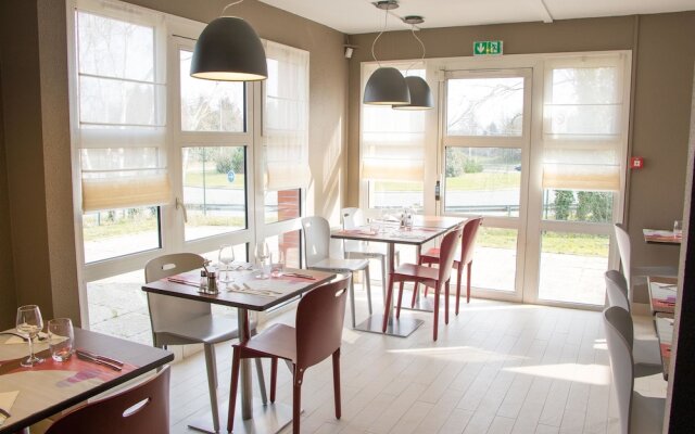 Campanile Nantes St Sebastien