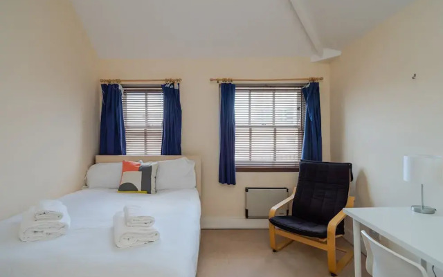 Light and Clean 2bed Flat, Nearby Liverpool Street