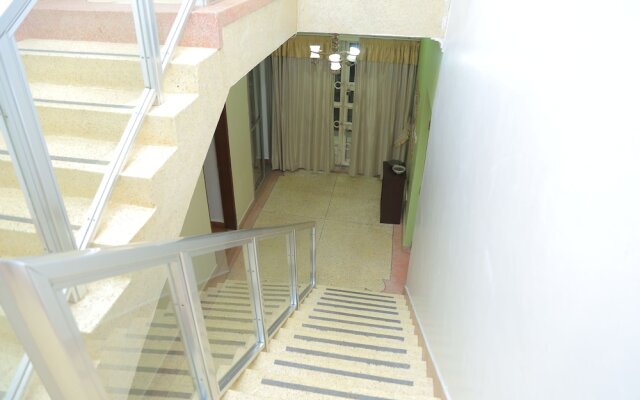 Adonai Guest House - Hostel