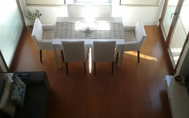 Vaulted Ceiling Apartment in Principe Real