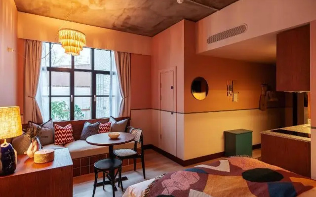 room2 Chiswick