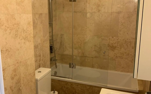 Floreasca Apartment Bach