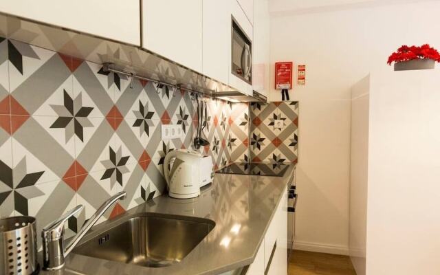 Olive 2 - Downtown Porto by the Metro