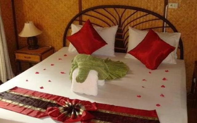 Tropical Garden Lounge