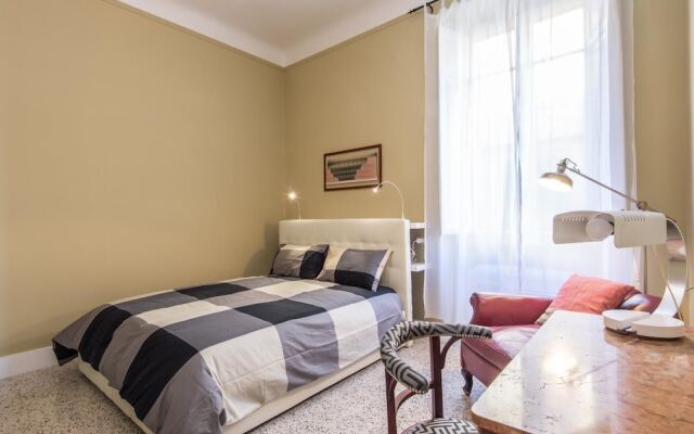RSH Trastevere Bright Enchanting Apartment