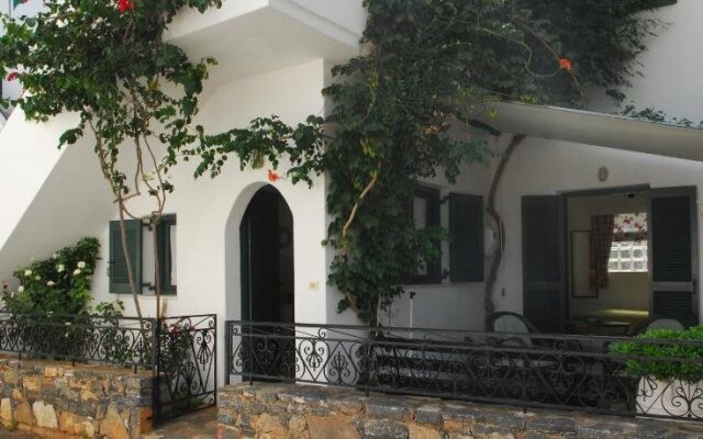 Palemilos Apartments