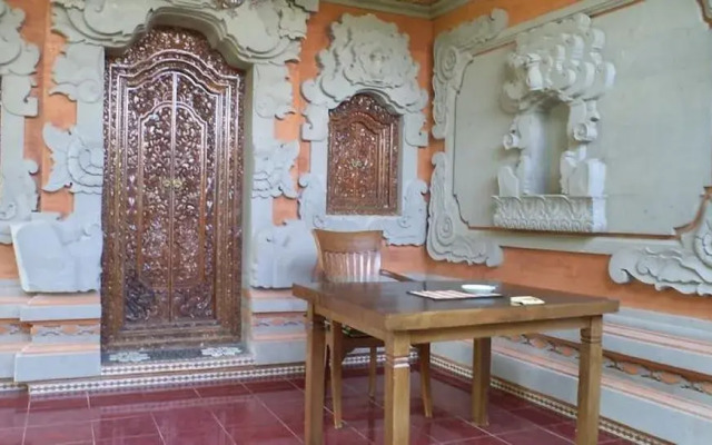 Ala's Green Lagoon Hotels