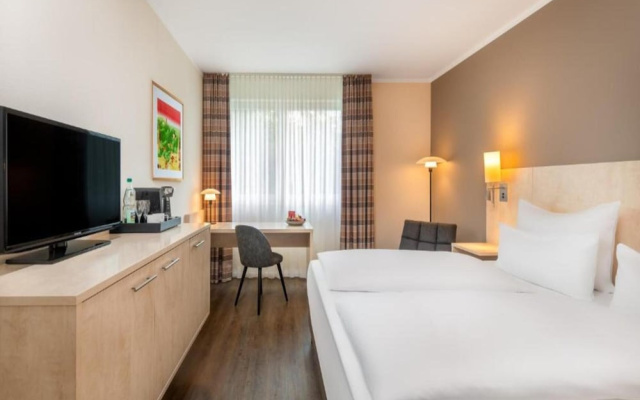 Sunday Hotel Bielefeld Standard King Room