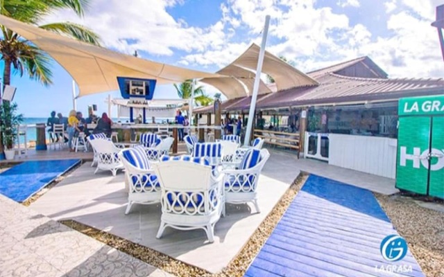 Luxury Apartment near Beach