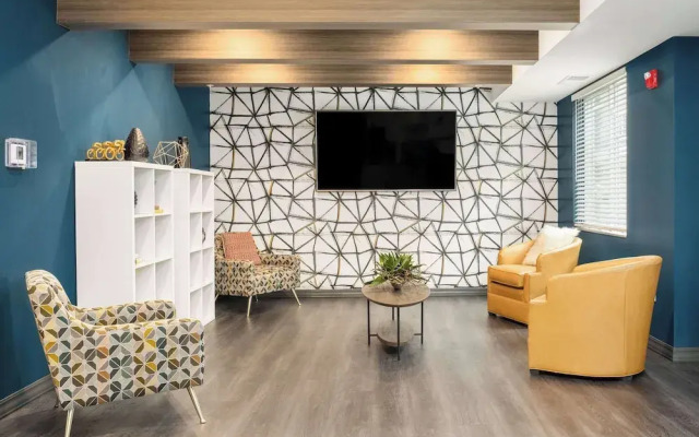 WaterWalk Extended Stay by Wyndham Minneapolis - Plymouth