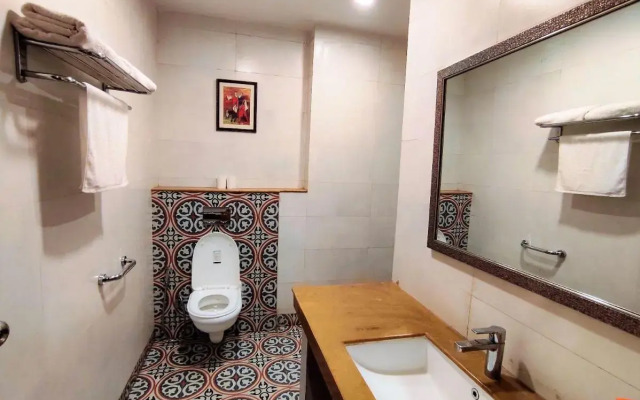 The Angel Hotel And Suites