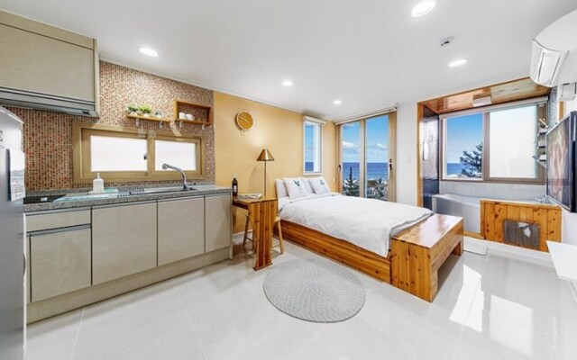 Gangneung The Blue Pension