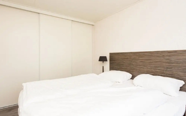 Chalet in a Holiday Park in a Wetland Area