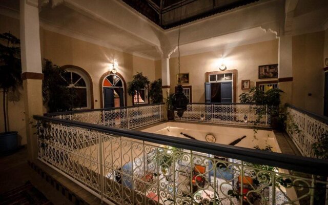 Riad Azalia
