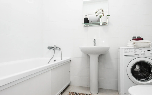 Good House (Гуд Хаус) на улице Космонавтов 11В