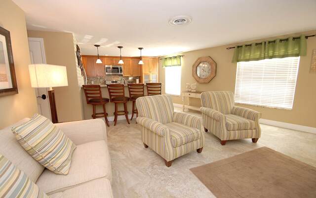 Beach Breeze Unit 2 by Anna Maria