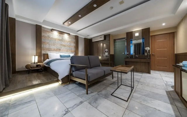 Gasan Rich Hotel