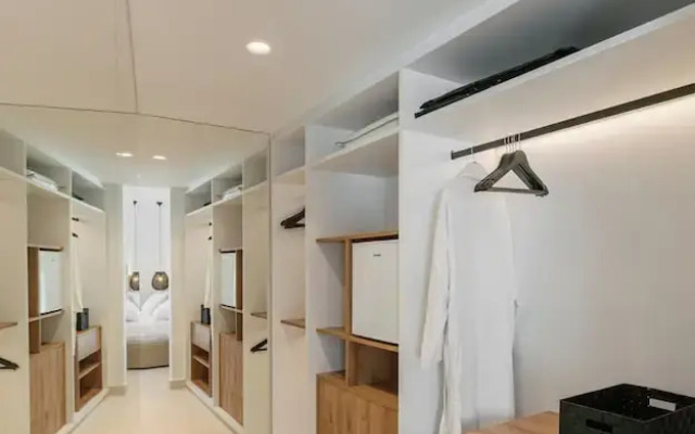 Elia Cove Luxury Villa II