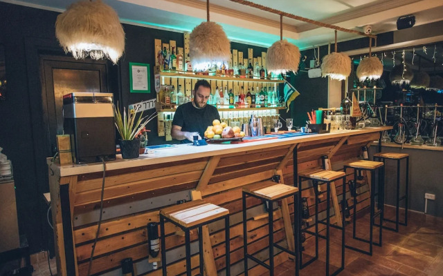 Veranda Hotel