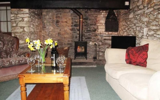 Beautiful Large Rural Cottage Near Pencader